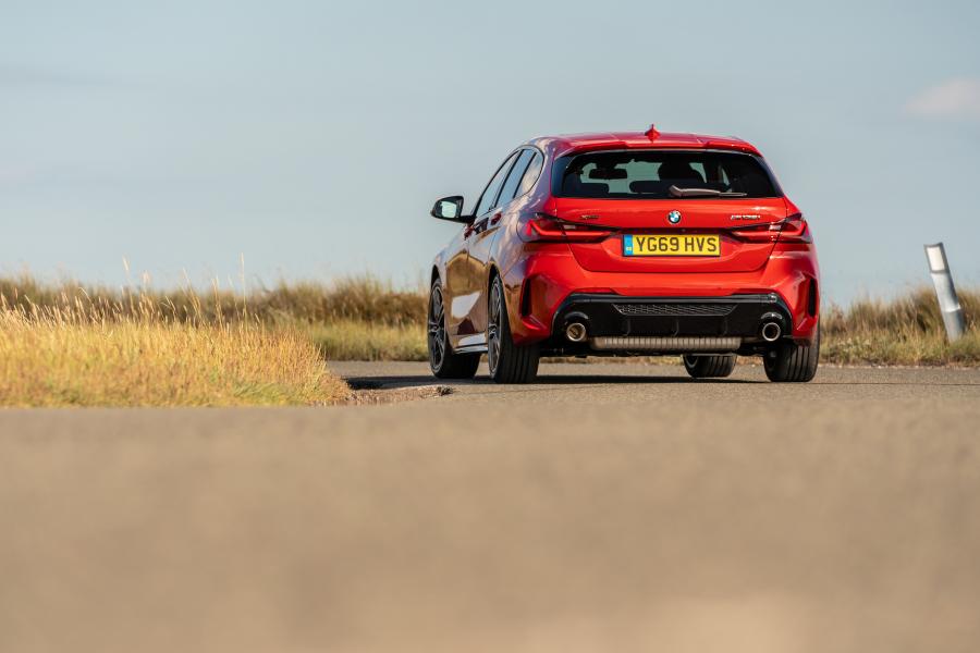  BMW M135i xDrive (F40) 2019 года  (UK) (фото 19 из 50)